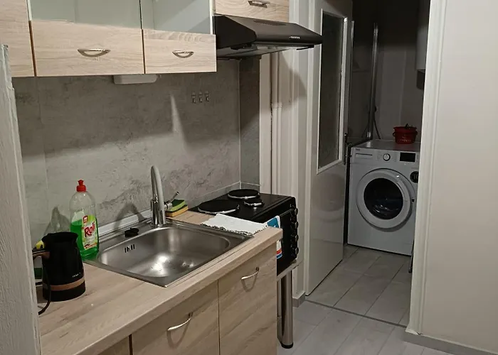 Apartmán 54 στη καρδιά της δράμας - 54 In The Heart Of